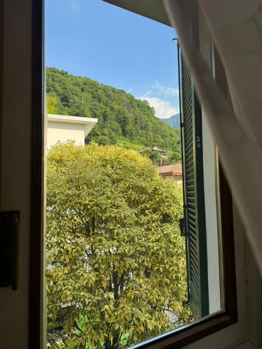 Sleep Well Hotel Total 2 Stelle Pisogne Bagian luar foto