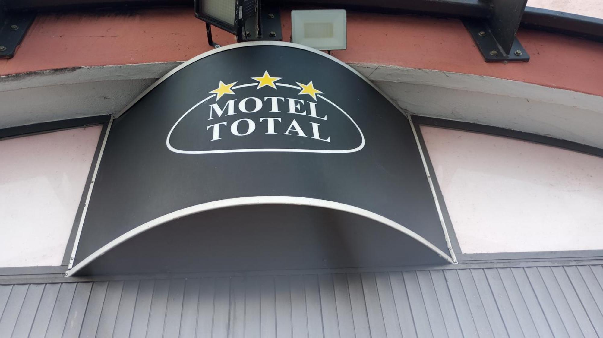 Sleep Well Hotel Total 2 Stelle Pisogne Bagian luar foto