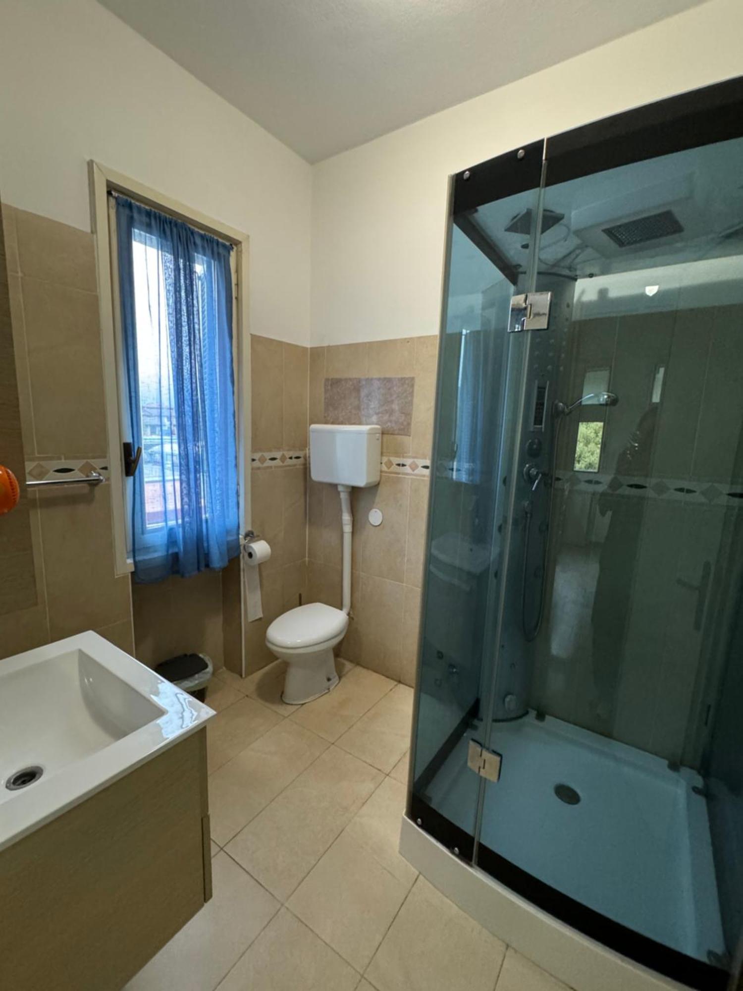 Sleep Well Hotel Total 2 Stelle Pisogne Bagian luar foto